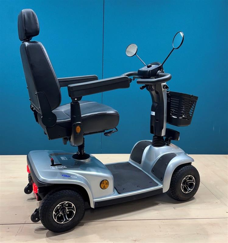 Invacare LEO 4W Elektromobil • 4-Rad Seniorenmobil • 6 KM/H