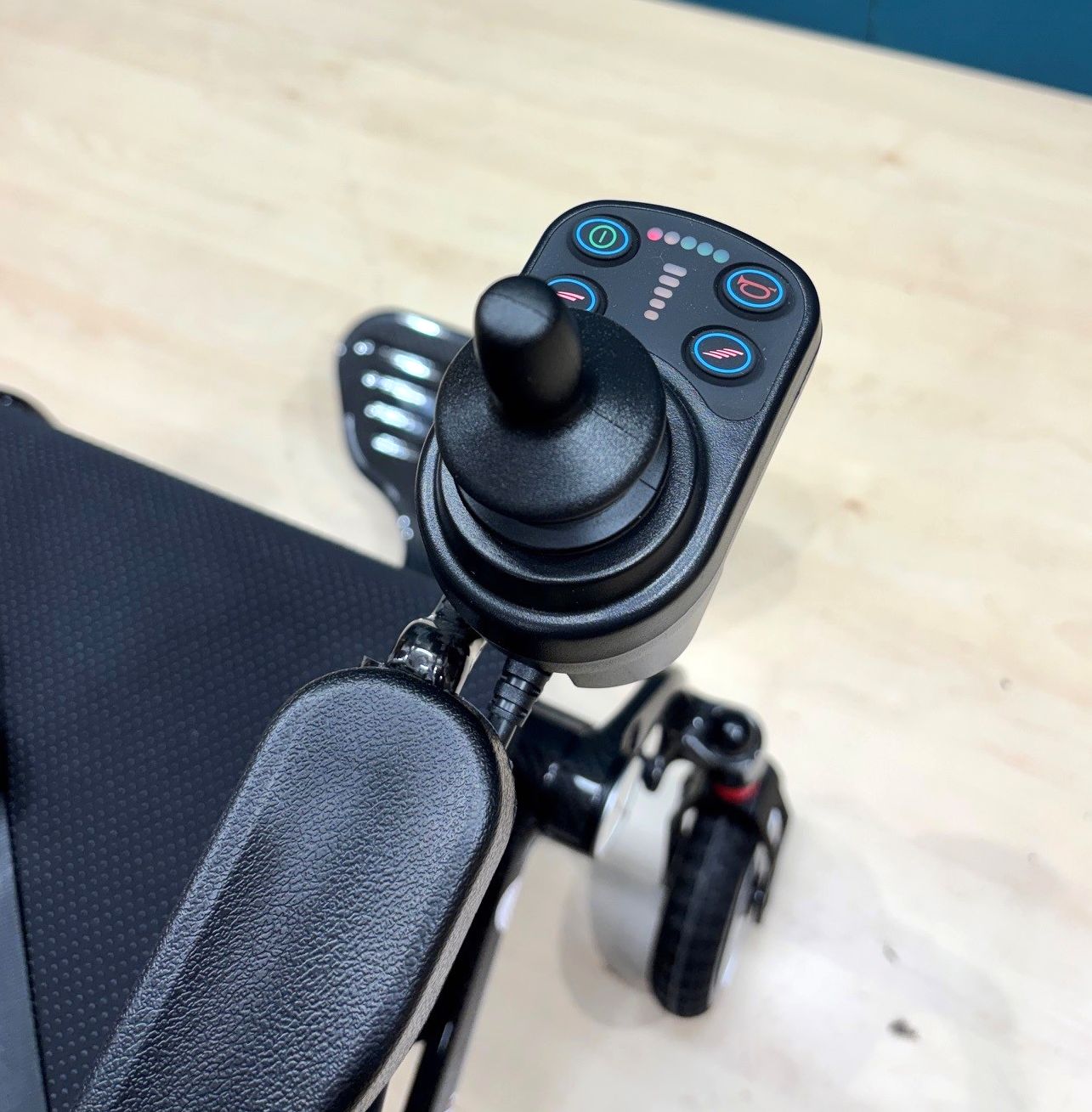 PRIDE i-Go Lite Carbon Elektrorollstuhl • Reise Rollstuhl nur 18 kg • 6 KM/H