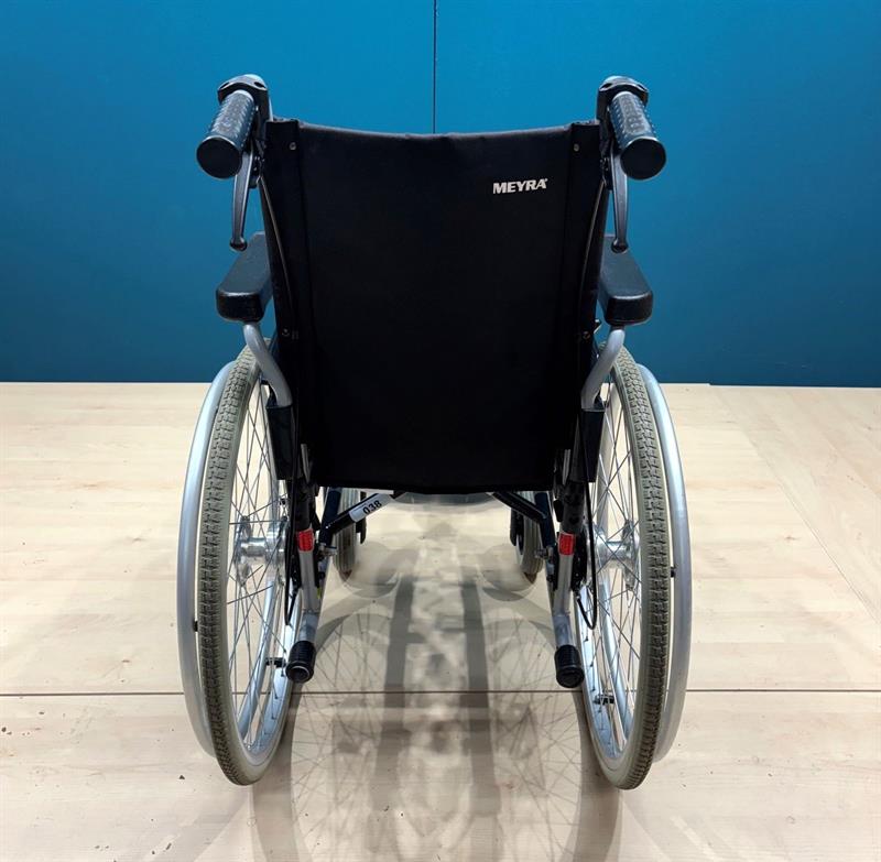 Meyra Avanti 1.736 Adaptivrollstuhl • Aktiv- Rollstuhl • Sitzbreite 42 cm