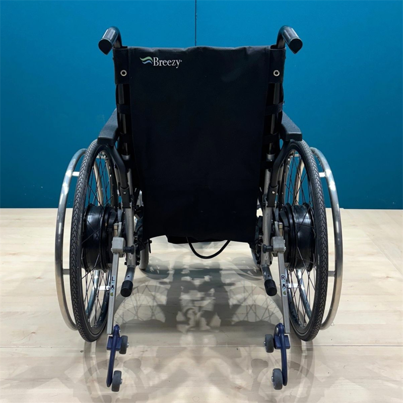 AAT Alber Solo B Elektroantrieb im Set mit Rollstuhl • Sitzbreite 43 cm