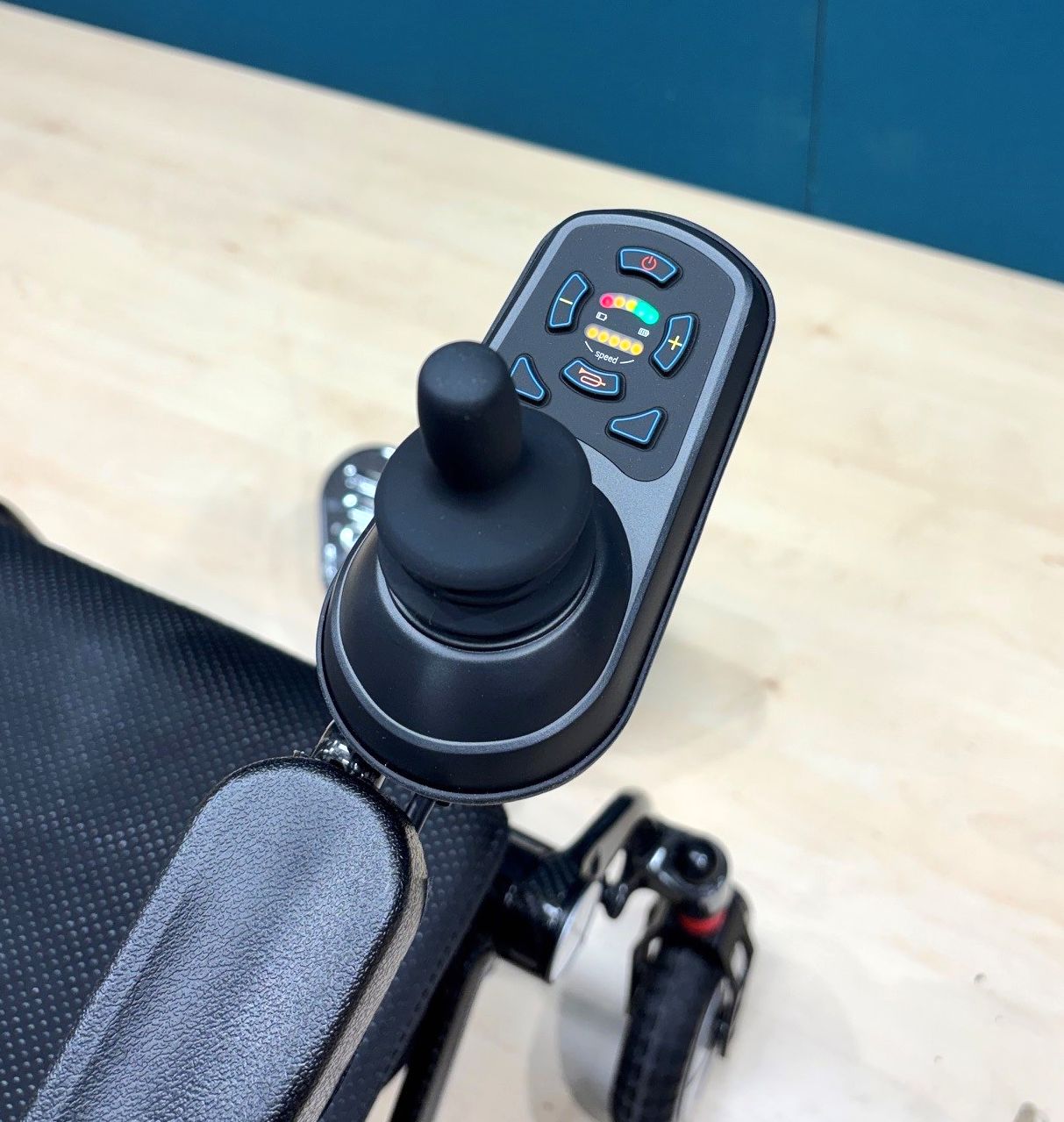 PRIDE i-Go Lite Carbon Elektrorollstuhl • Reise Rollstuhl nur 18 kg • 6 KM/H