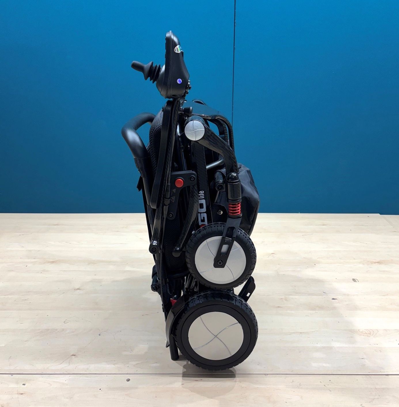 PRIDE i-Go Lite Carbon Elektrorollstuhl • Reise Rollstuhl nur 18 kg • 6 KM/H