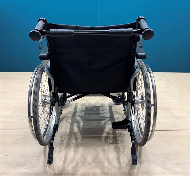 Meyra Eurochair² Faltrollstuhl • XXL Rollstuhl mit Trommelbremse • SB 53 cm
