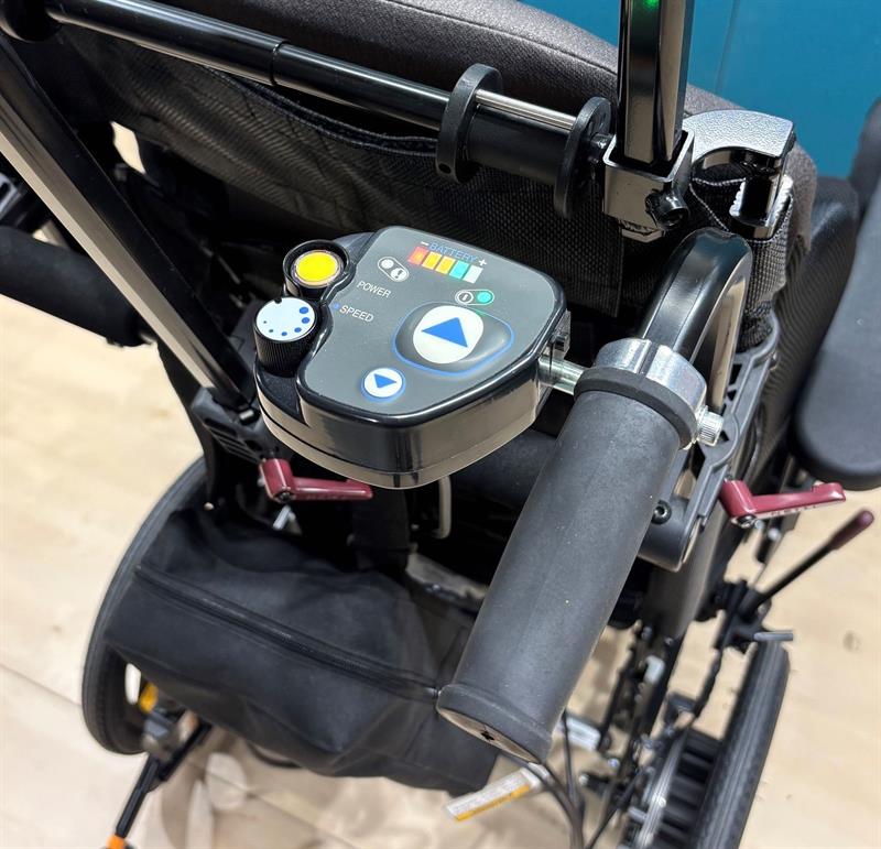 E-Drive Plus Antriebssystem inkl. Multifunktions- Rollstuhl • SB 48 cm • 6 KM/H