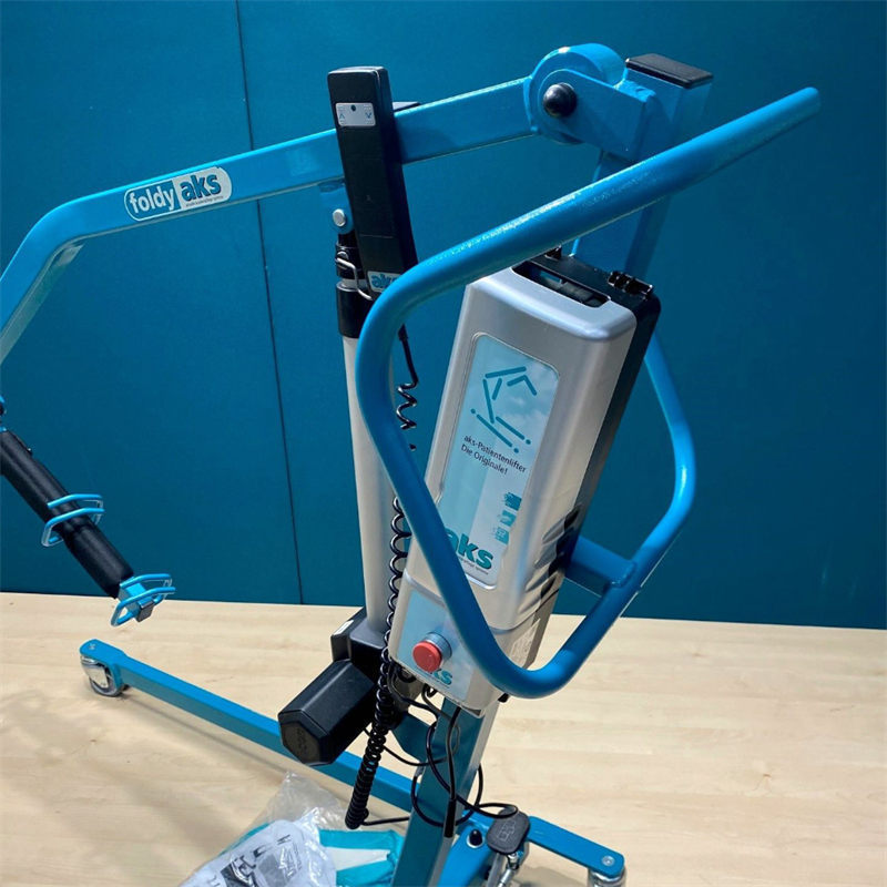 AKS Foldy Patientenlifter • Transferkran • Hebe- & Umsetzhilfe bis 150 kg