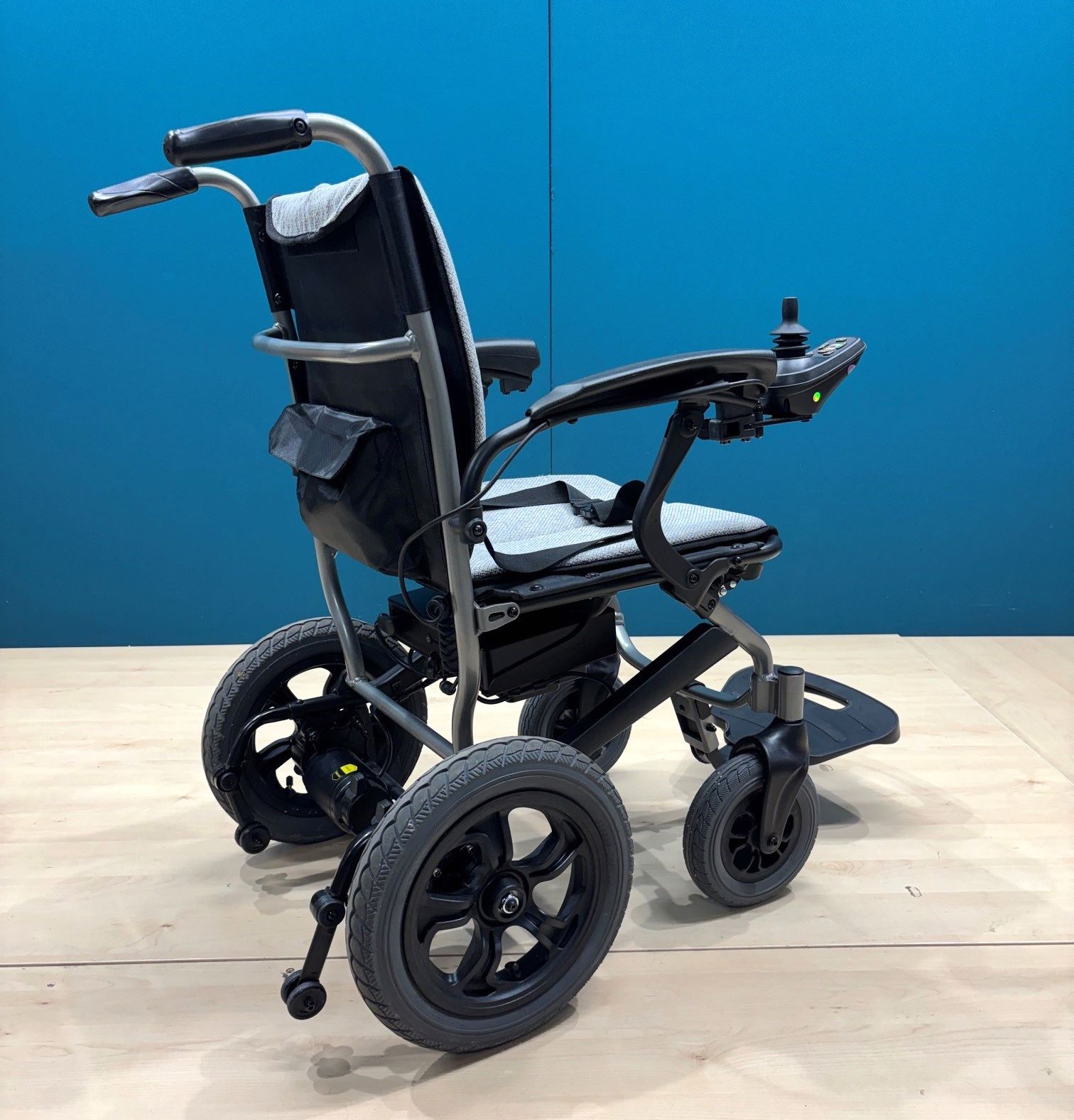 Yuwell Elektrorollstuhl D130FL faltbar & ultraleicht • Reise- Rollstuhl • 6 KM/H