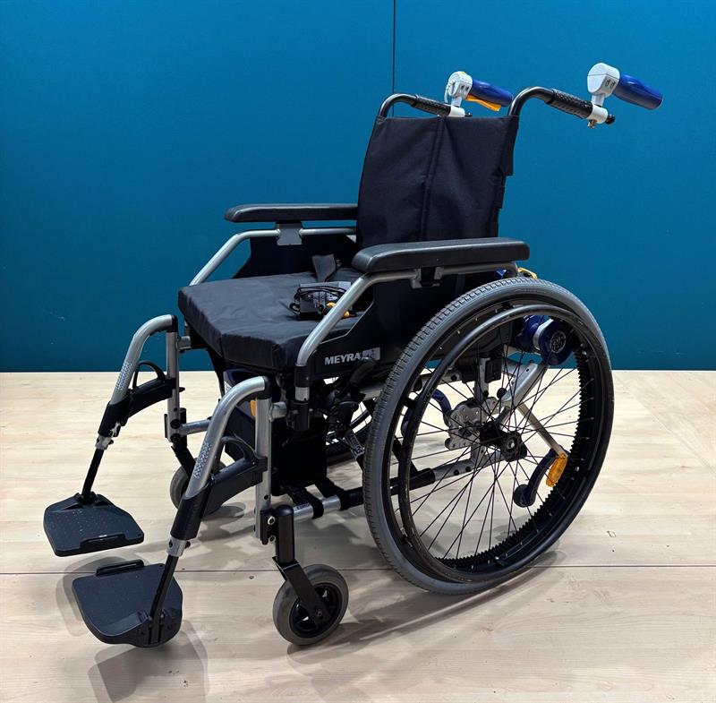 AAT Alber V-MAX Brems- & Schiebehilfe im Set mit Falt- Rollstuhl • SB 46 cm