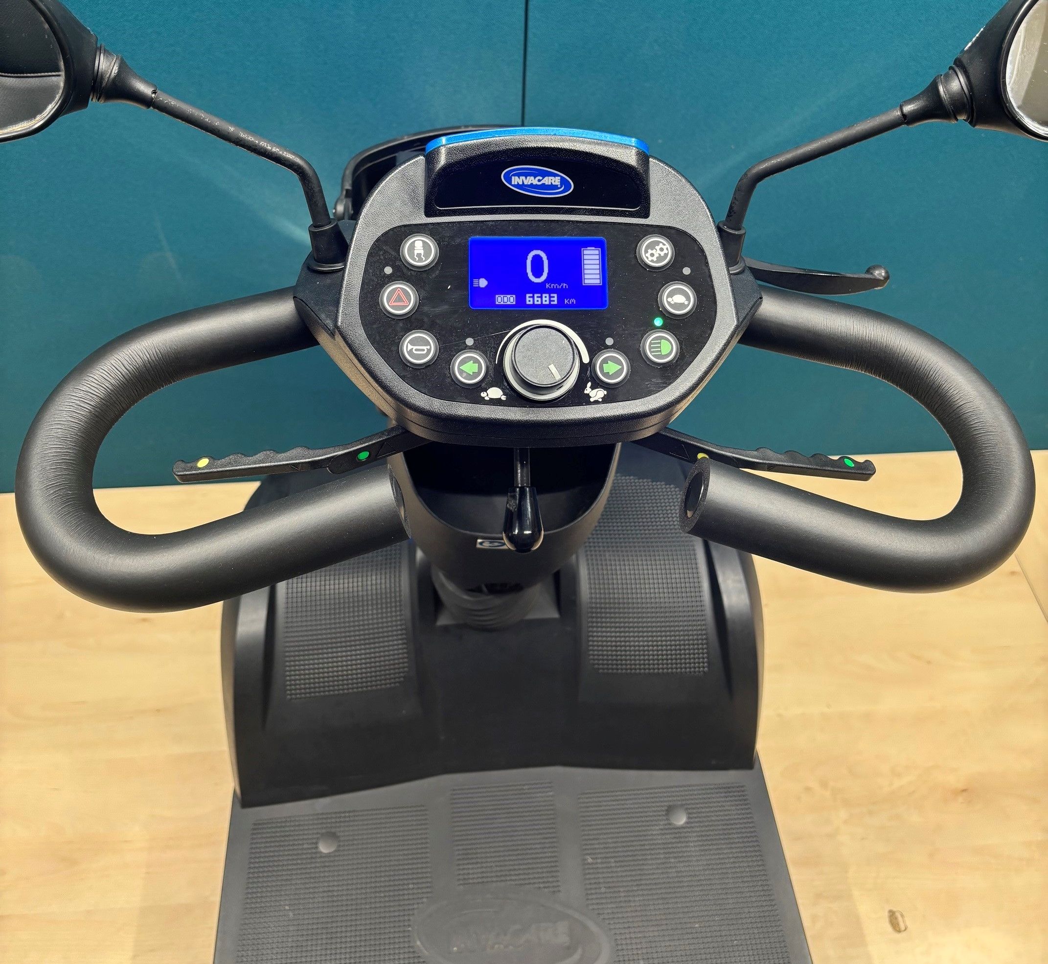 Invacare Comet Ultra Elektromobil • 4-Rad Seniorenmobil • 10 KM/H