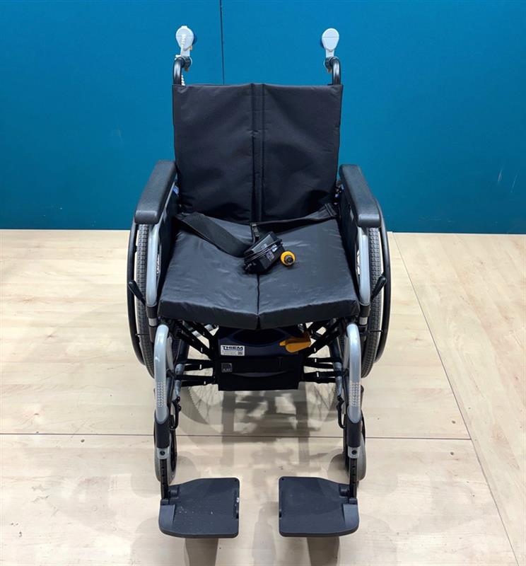 AAT Alber V-MAX Brems- & Schiebehilfe im Set mit Falt- Rollstuhl • SB 46 cm