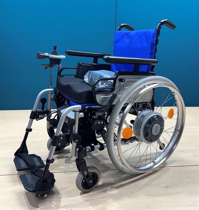 Alber E-Fix E25 Elektroantrieb im Set mit Aktiv- Rollstuhl • Sitzbreite 42 cm