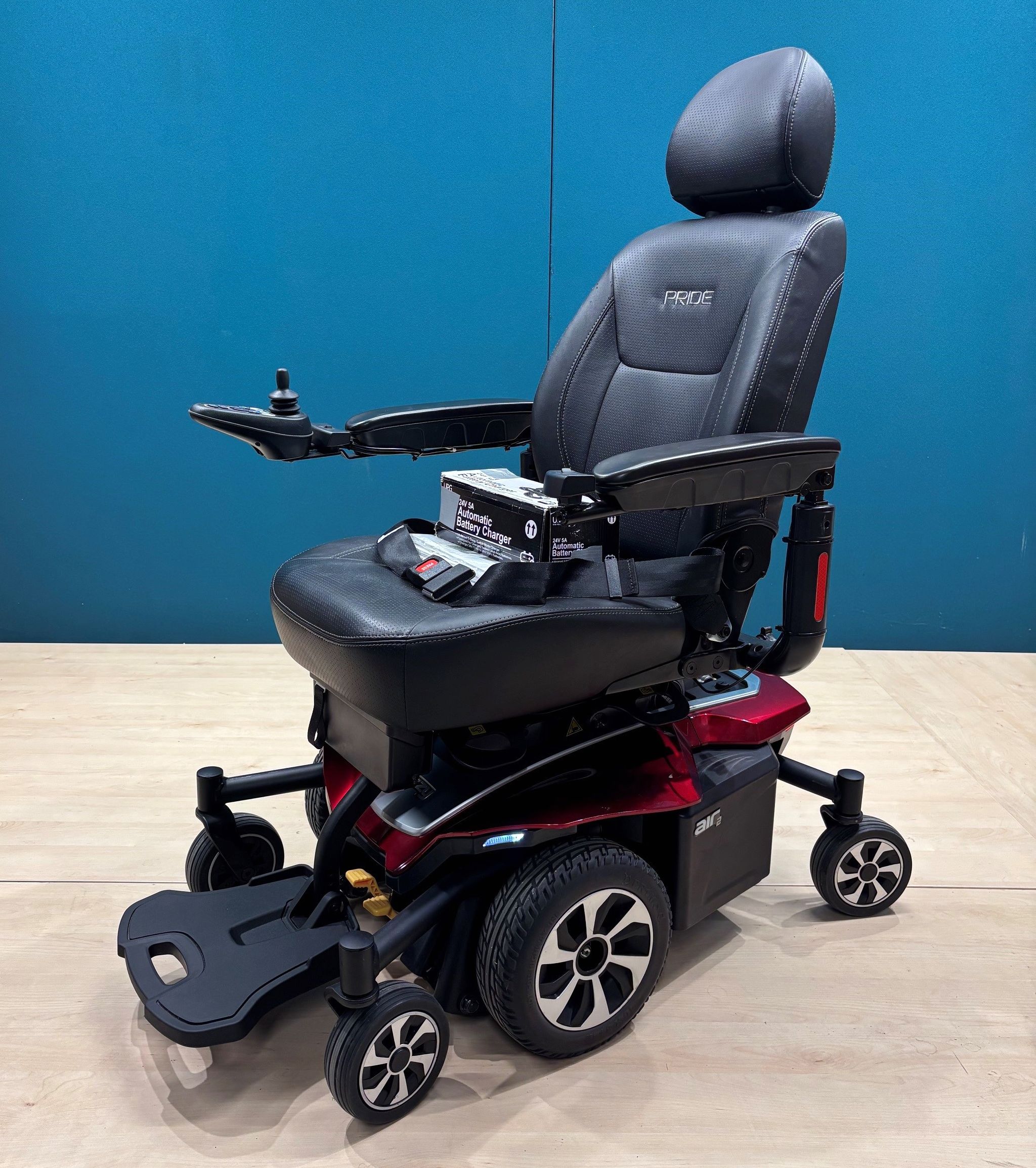 PRIDE Jazzy Air 2.0 Elektrorollstuhl mit Sitzlift • Elektrischer Rollstuhl