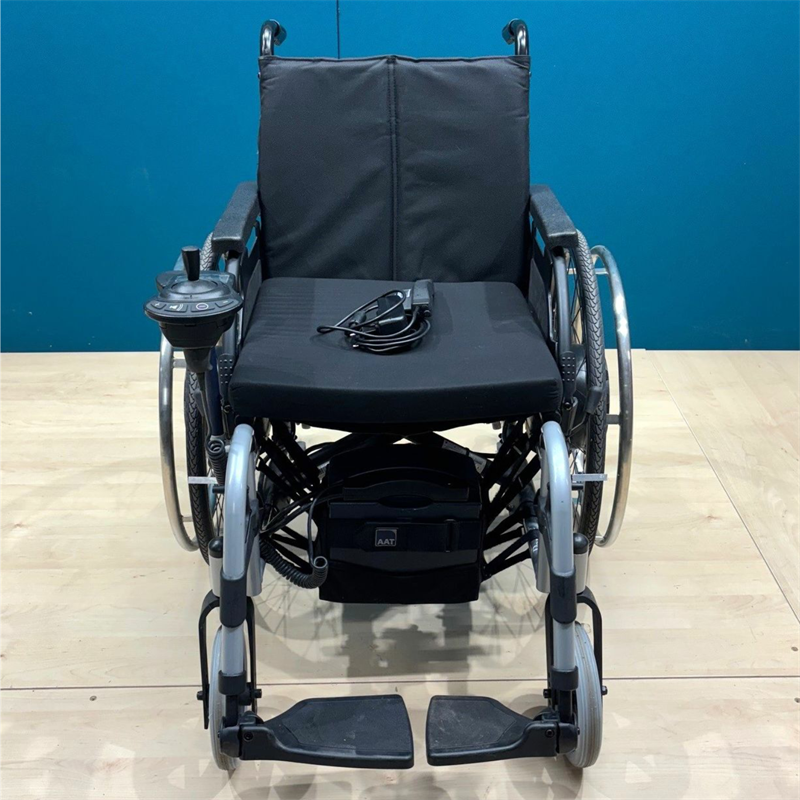 AAT Alber Solo B Elektroantrieb im Set mit Rollstuhl • Sitzbreite 43 cm