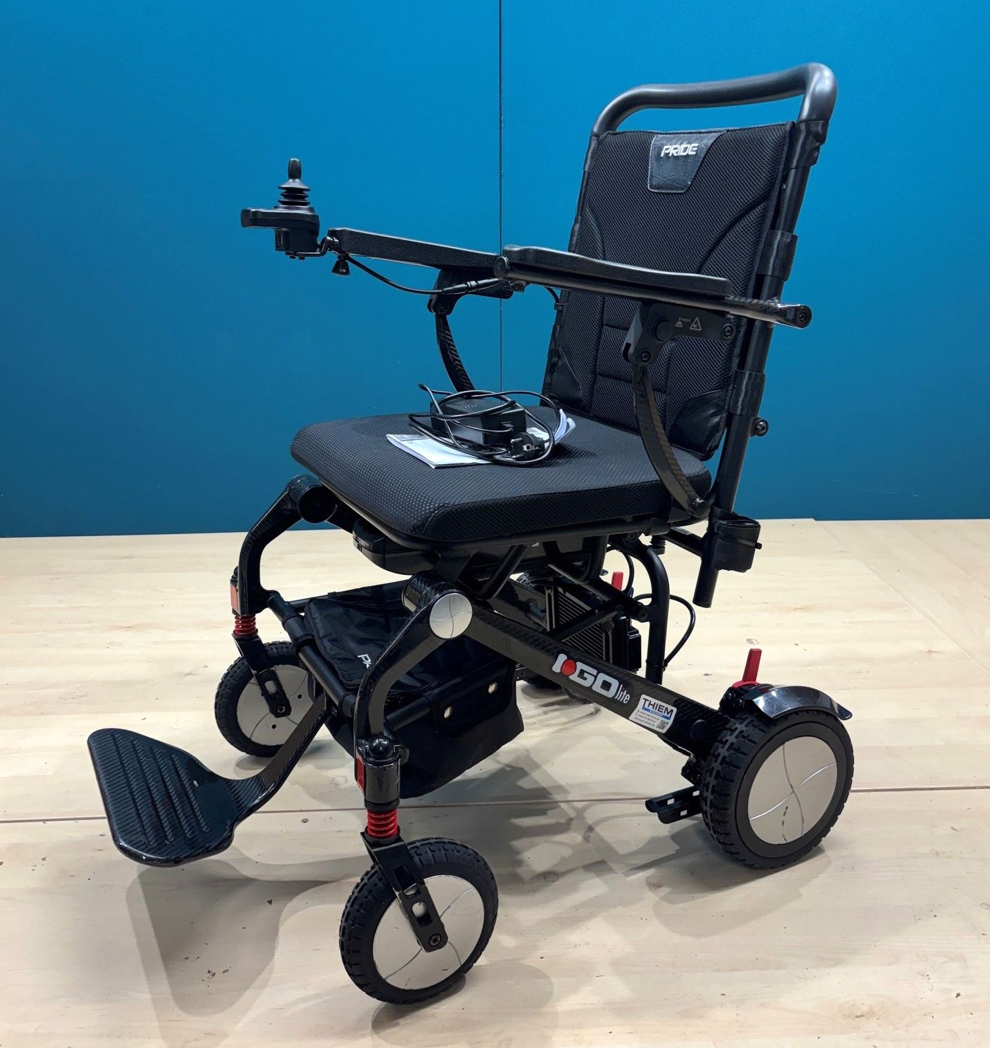 PRIDE i-Go Lite Carbon Elektrorollstuhl • Reise Rollstuhl nur 18 kg • 6 KM/H