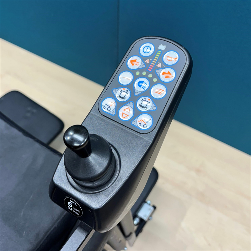 Handicare Atlantic Elektrorollstuhl mit Liegefunktion • SB 65 cm • 6 KM/H