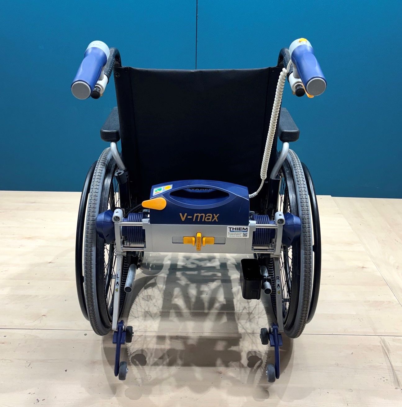 AAT Alber V-MAX Brems- & Schiebehilfe im Set mit Falt- Rollstuhl • SB 46 cm