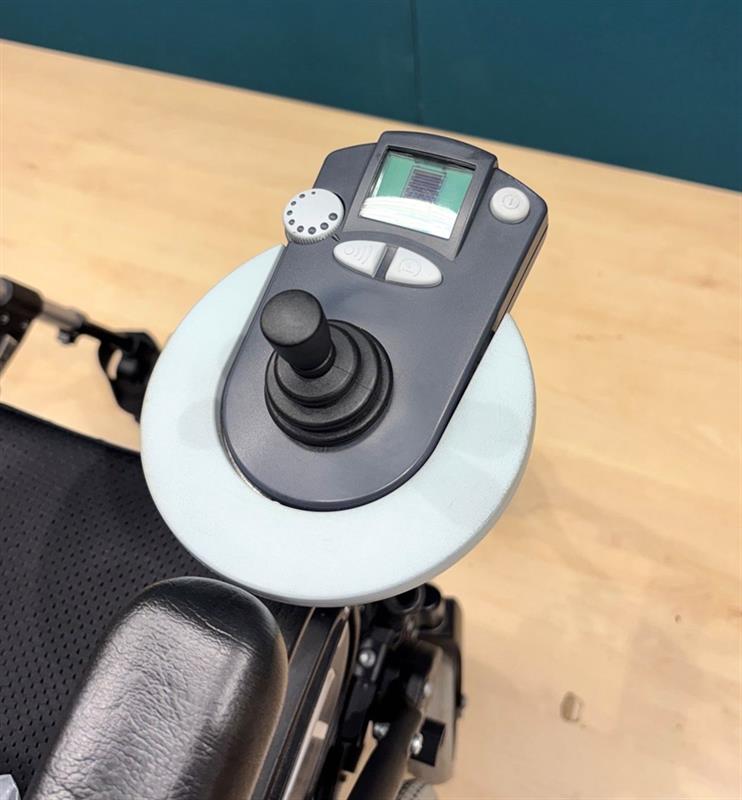 Alber E-Fix E25 Elektroantrieb im Set mit Aktiv- Rollstuhl • Sitzbreite 42 cm