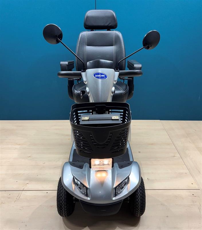 Invacare LEO 4W Elektromobil • 4-Rad Seniorenmobil • 6 KM/H